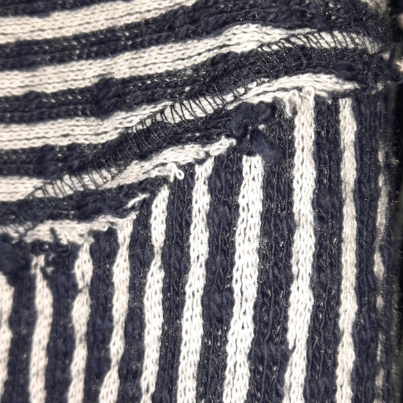 FREE PEOPLE Oversized Striped Long Pullover Top Lightweight Sweater Navy White S - Picture 10 of 12